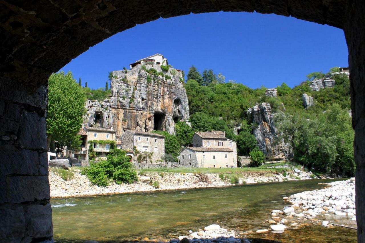 Mas Des Falaises Saint Alban Auriolles Esterno foto