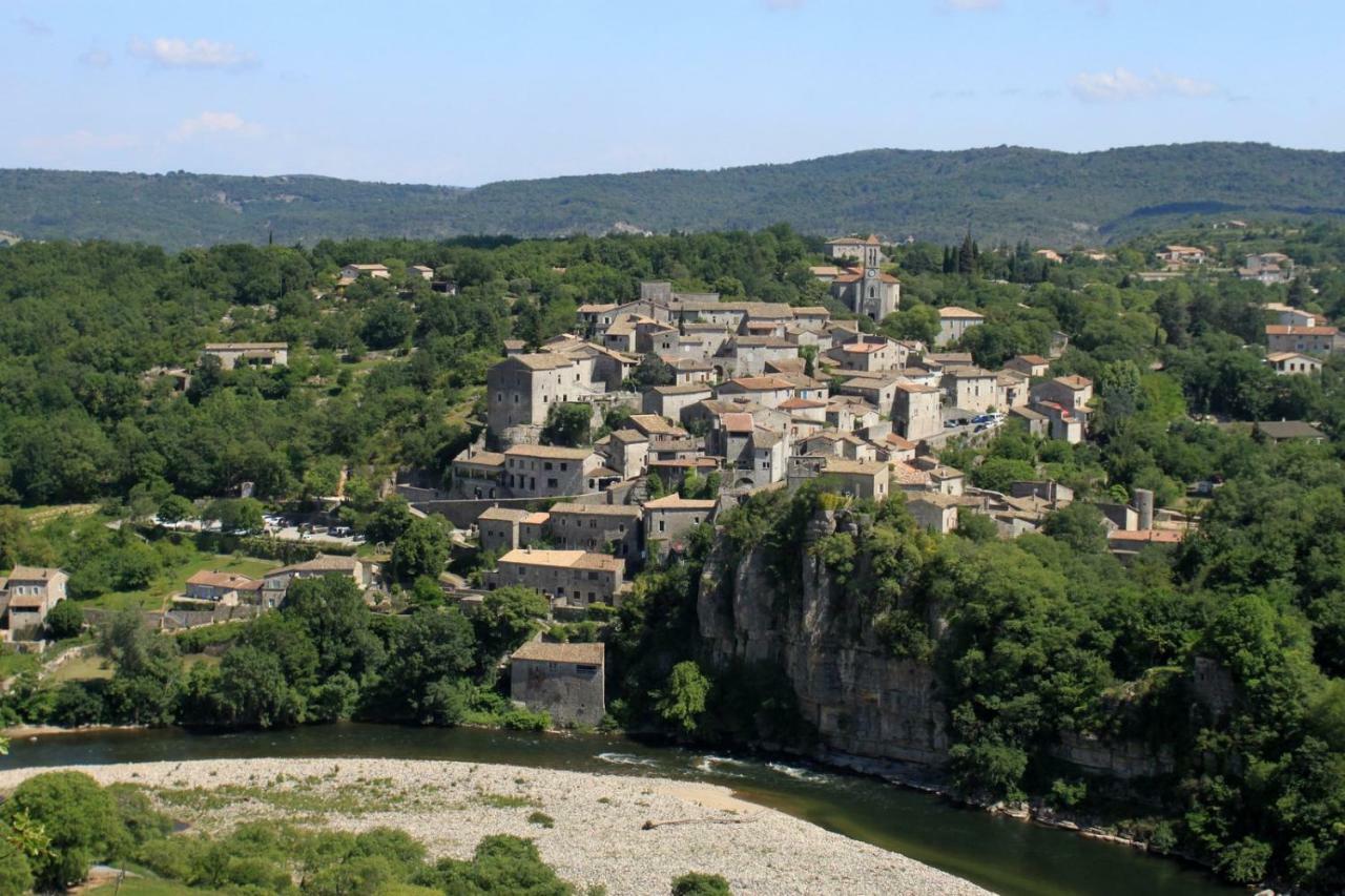Mas Des Falaises Saint Alban Auriolles Esterno foto